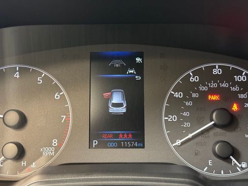 Used 2025 Toyota Corolla Cross L image 29