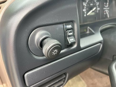Used 1996 Ford F150 2WD Regular Cab image 61