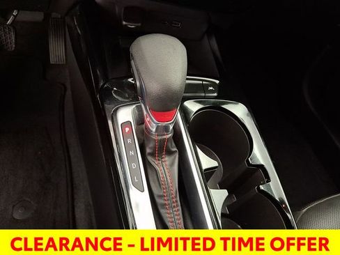 Used 2024 Chevrolet Trax RS w/ Sunroof Package image 20