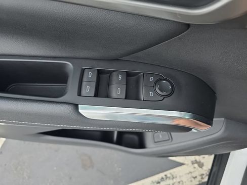Used 2024 Chevrolet Traverse LT w/ LPO, Floor Liner Package FWD image 32