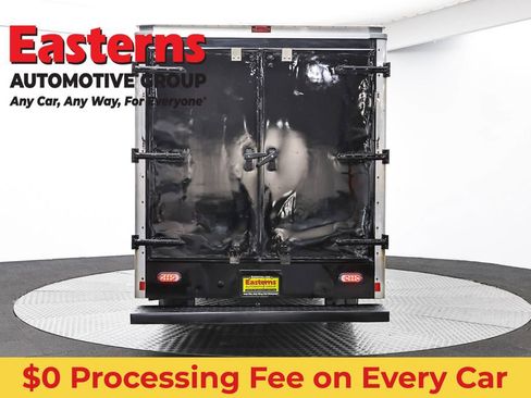 Used 2017 Chevrolet Express 3500 RWD image 6