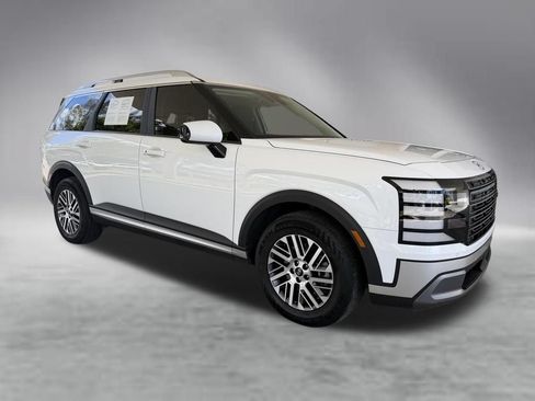 Used 2026 Hyundai Palisade SEL FWD image 2