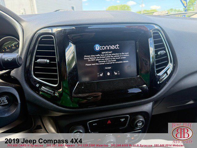 Used 2019 Jeep Compass Latitude AWD/4WD image 15