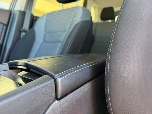 Used 2023 Nissan Rogue SV image 14