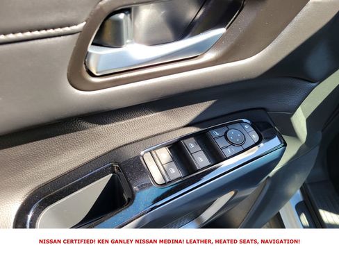 Certified 2025 Nissan Pathfinder SL image 37