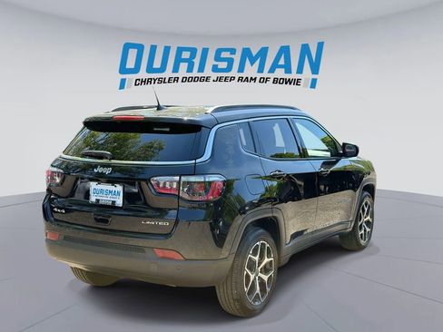 Used 2025 Jeep Compass Limited AWD/4WD image 2