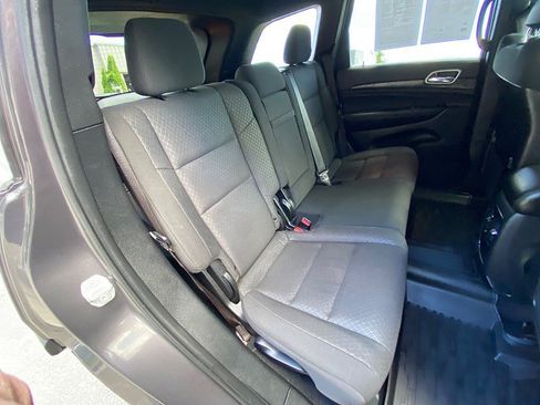 Used 2021 Jeep Grand Cherokee Laredo AWD/4WD image 39