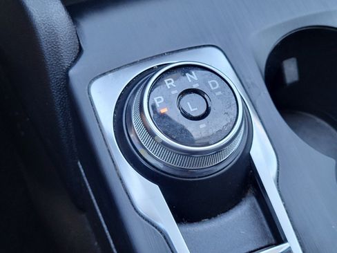 Certified 2022 Ford Escape SE w/ SE Sport Appearance Package image 24