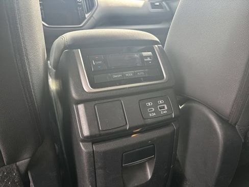 Used 2023 Subaru Ascent Onyx Edition AWD/4WD image 19