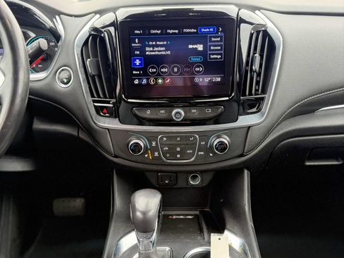 Used 2022 Chevrolet Traverse LT AWD/4WD image 8