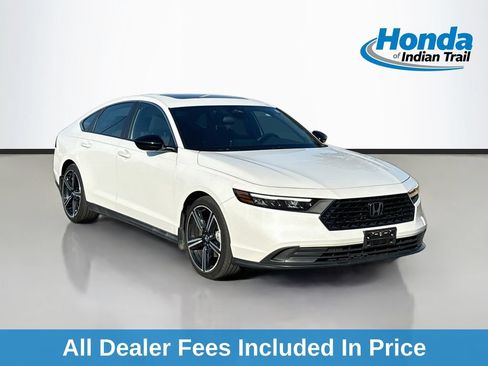 Used 2023 Honda Accord Sport image 1
