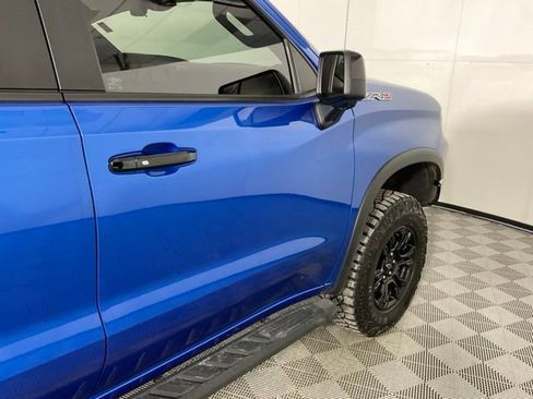Used 2022 Chevrolet Silverado 1500 ZR2 w/ Technology Package image 10