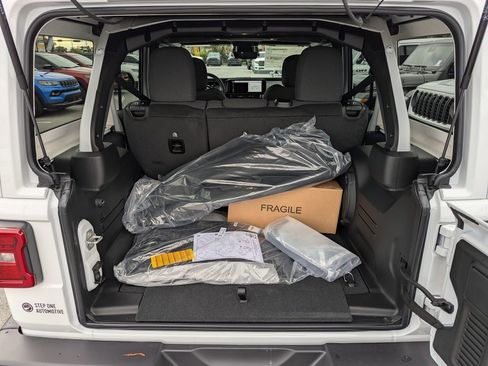 New 2026 Jeep Wrangler Sahara w/ Safety Group image 31