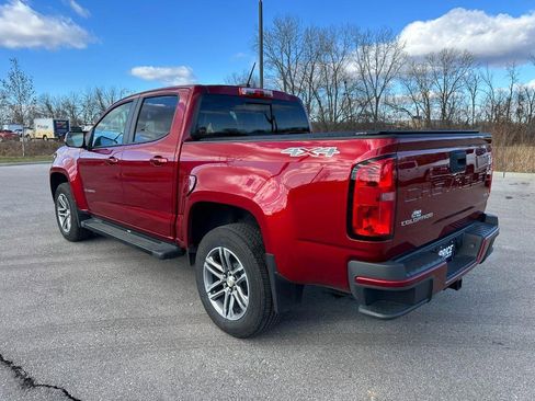 Used 2022 Chevrolet Colorado LT w/ LT Convenience Package image 3