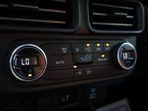 Used 2022 Ford Maverick Lariat w/ Equipment Group 500A Standard image 35