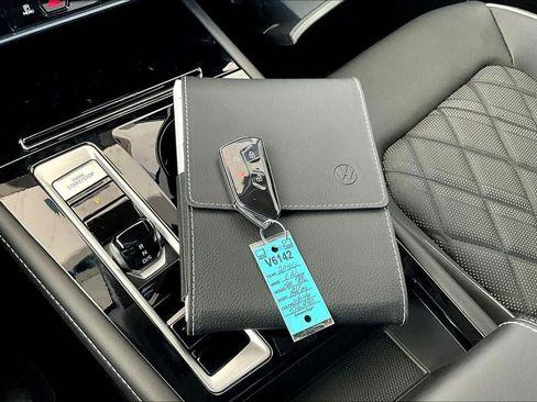 New 2026 Volkswagen Atlas SEL Premium R-Line image 11