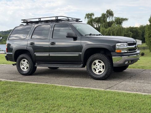 Used 2004 Chevrolet Tahoe LS AWD/4WD image 4