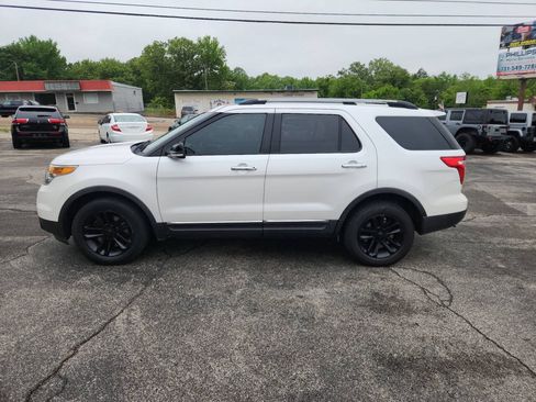Used 2014 Ford Explorer XLT w/ Equipment Group 202A AWD/4WD image 5
