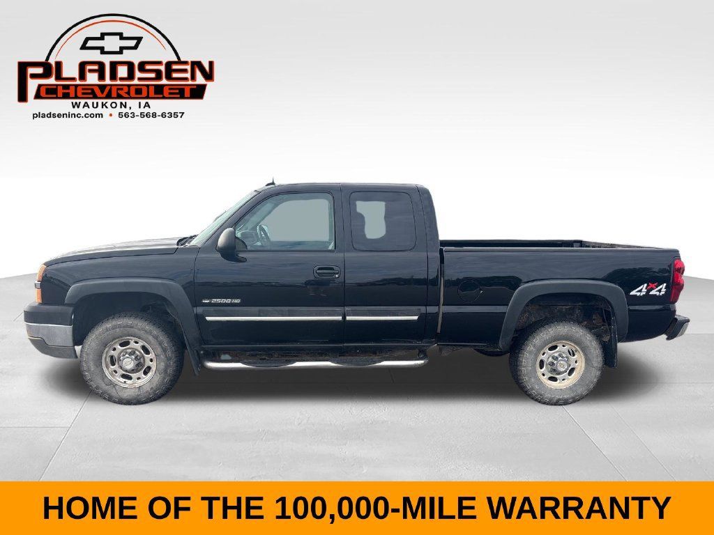 Used 2004 Chevrolet Silverado 2500 LT AWD/4WD image 2
