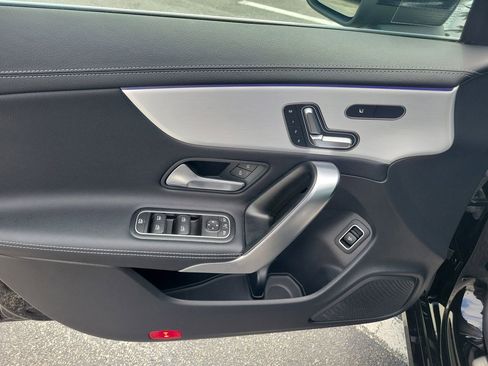Used 2023 Mercedes-Benz CLA 250 image 19