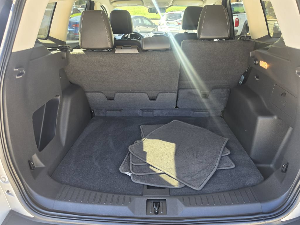 Used 2015 Ford Escape SE w/ Equipment Group 201A AWD/4WD image 25