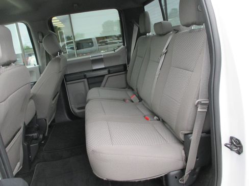 Used 2018 Ford F150 XLT w/ Equipment Group 302A Luxury AWD/4WD image 11