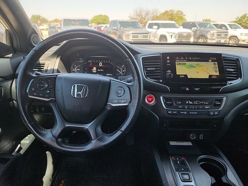 Used 2023 Honda Passport TrailSport image 6