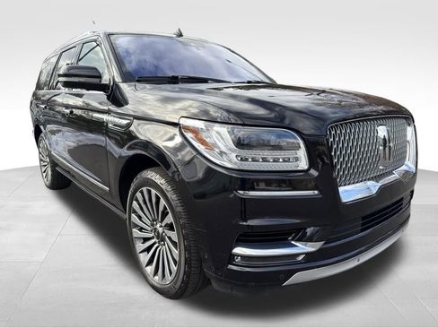 Used 2019 Lincoln Navigator Reserve image 7