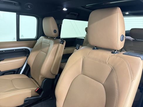 New 2026 Land Rover Defender 130 X-Dynamic SE AWD/4WD image 25