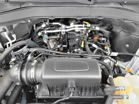 Used 2022 Ford Explorer XLT w/ Equipment Group 202A image 36