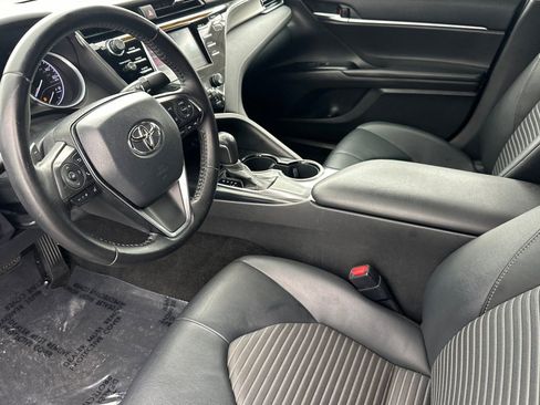 Certified 2020 Toyota Camry SE w/ Carpet Mat Package FWD image 12