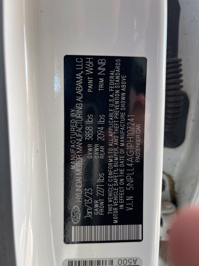 Used 2023 Hyundai Elantra SE FWD image 7