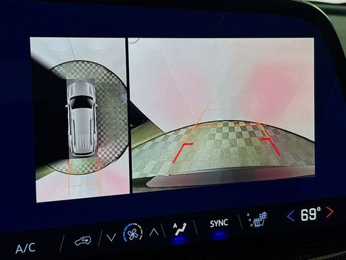 New 2026 Chevrolet Traverse Z71 image 14