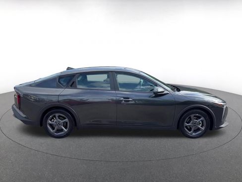 Used 2025 Kia K4 FWD image 16