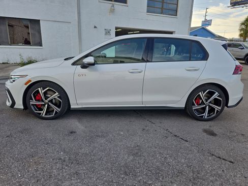 New 2026 Volkswagen GTI SE FWD image 11
