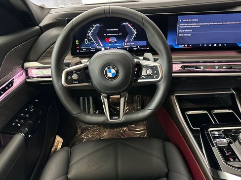 Certified 2023 BMW 740i image 29