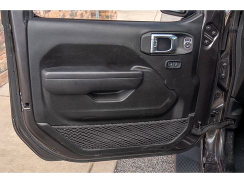 Used 2022 Jeep Wrangler Unlimited Sport image 9