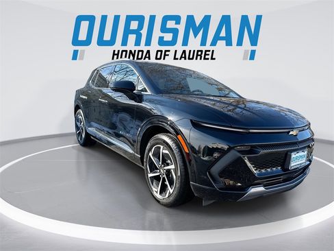 Used 2025 Chevrolet Equinox EV LT w/ Convenience Package image 2