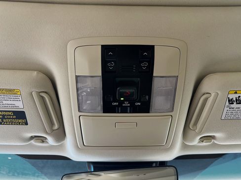 Used 2022 Lexus GX 460 Premium w/ Premium Package image 18