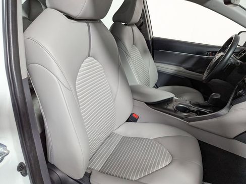 Certified 2023 Toyota Camry SE image 27