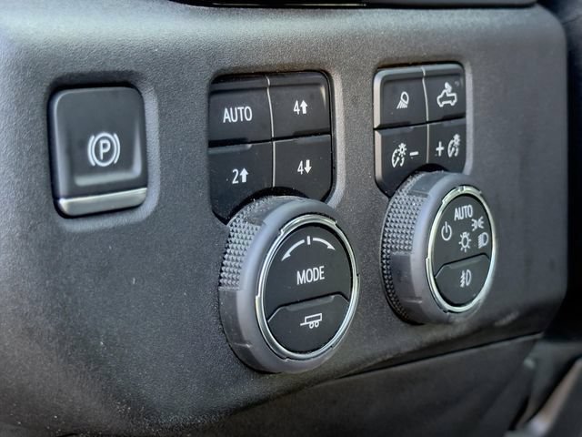 Used 2024 Chevrolet Silverado 2500 High Country w/ High Country Premium Package AWD/4WD image 46