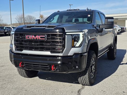 Used 2026 GMC Sierra 2500 AT4X image 3