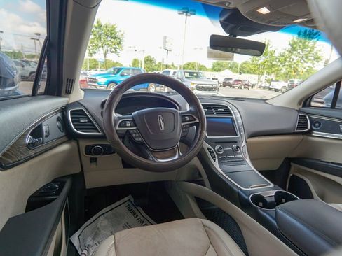 Used 2020 Lincoln Nautilus Reserve w/ Equipment Group 201A FWD image 15