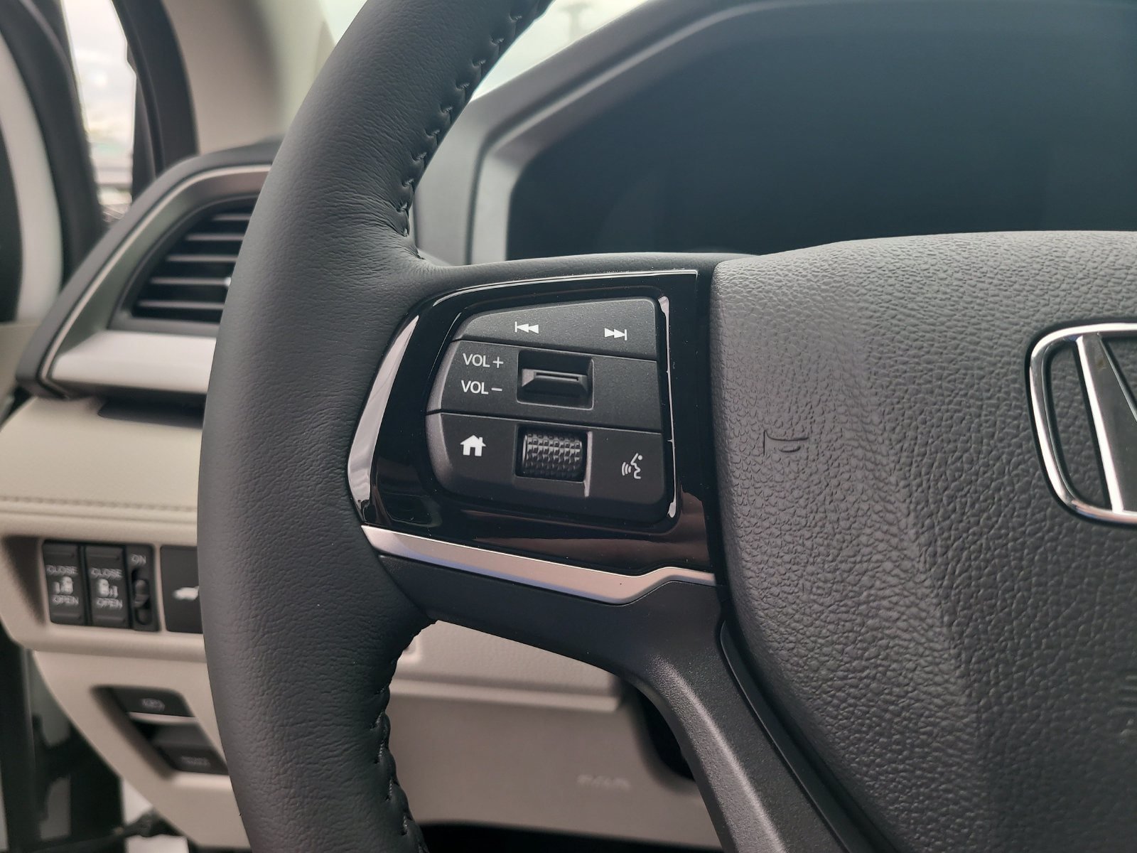 New 2027 Honda Odyssey EX-L image 12