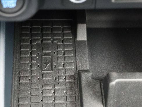 New 2025 Ford Maverick Lariat w/ Black Appearance Package image 31