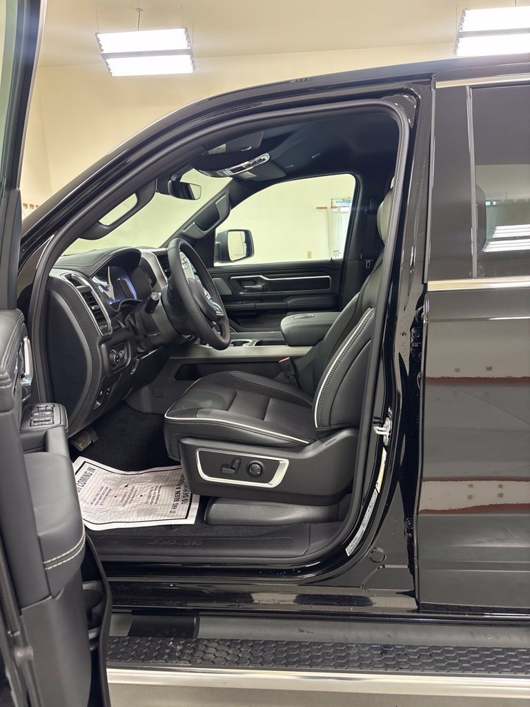 New 2027 RAM 1500 Laramie AWD/4WD image 6