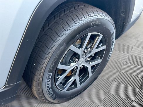 New 2025 Jeep Grand Cherokee L Limited image 33