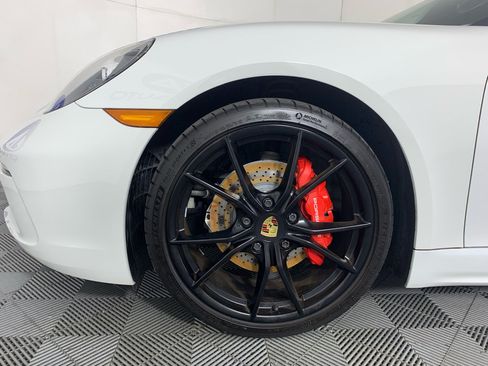 Used 2019 Porsche 718 Cayman S RWD image 12
