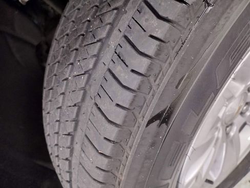 Used 2023 Chevrolet Silverado 1500 LT w/ Protection Package image 7