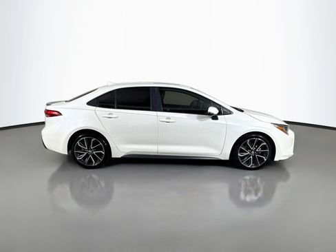 Used 2020 Toyota Corolla XSE FWD image 11